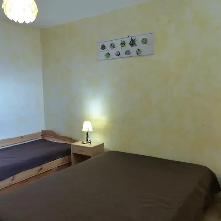 Nature 2 Chambres, Rando Grp, Pres De Montlucon, Cour Commune - Fr-1-489-418 * Saint-Palais (Allier)