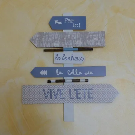 Chaleureux Pour Randonnees Au Pays D'huriel - Fr-1-489-418 * Saint-Palais (Allier)