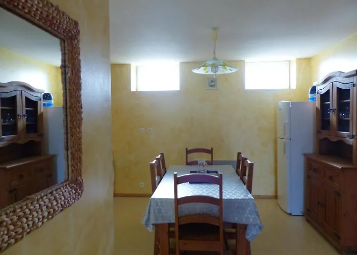 Appartement Chaleureux à Saint-palais - 2 Chambres, Proche Nature - Fr-1-489-418 Saint-Palais (Allier)